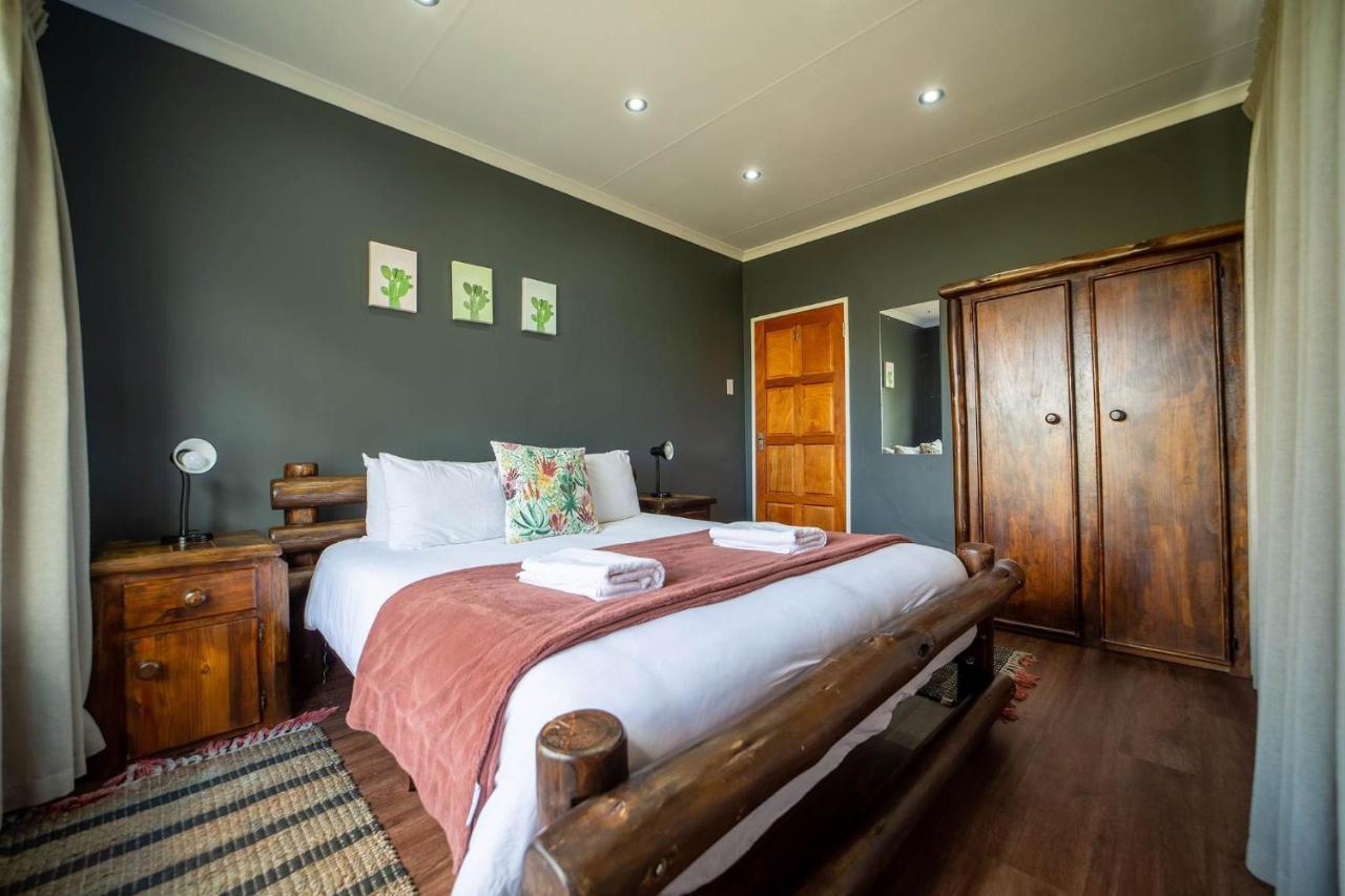Red Sands Country Lodge Kuruman Exterior foto